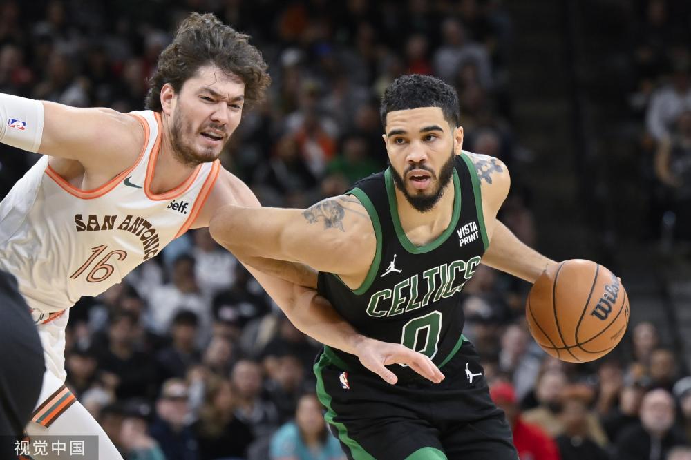 让她在比赛 让她在比赛