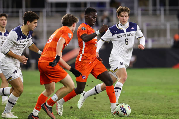 让沃顿进入 让沃顿进入